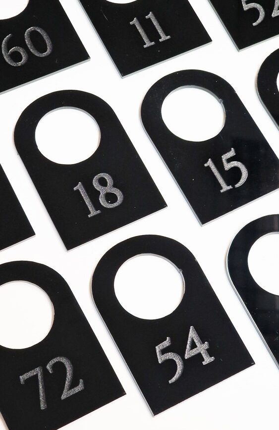 rūbinės numeriukai numerėliai