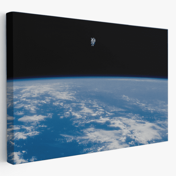 paveikslas ant drobės astronautas atvirame kosmose NASA paveikslas ant drobės astronautas atvirame kosmose NASA